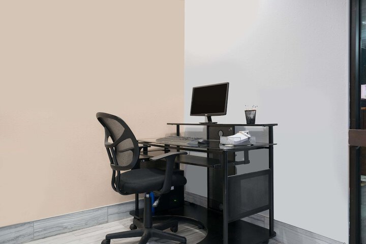 Business Center 22 of 22