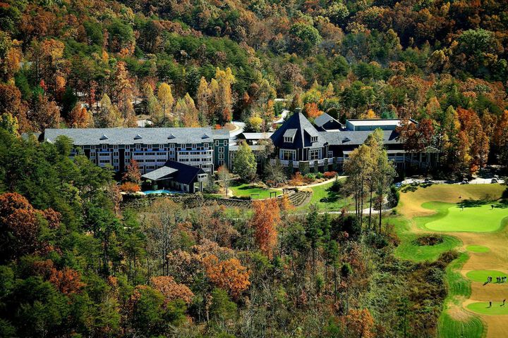 Hotel 8 of 115