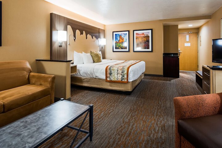 Room 34 of 78