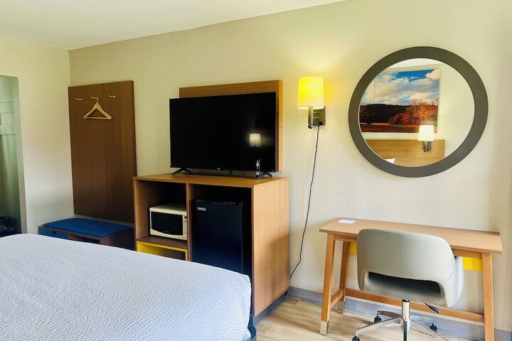 Days Inn by Wyndham Jellico - Tennessee State Line