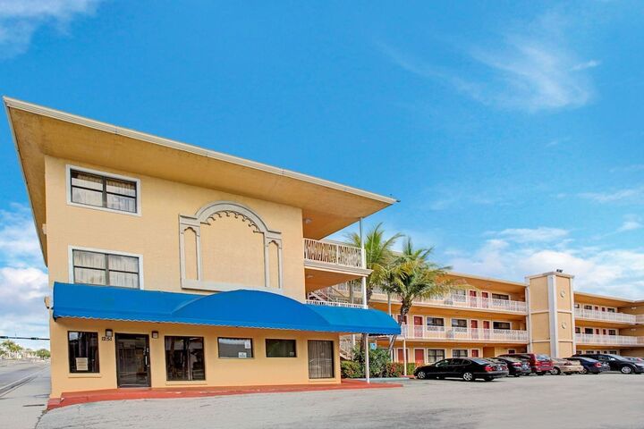 Hotel 2 of 14