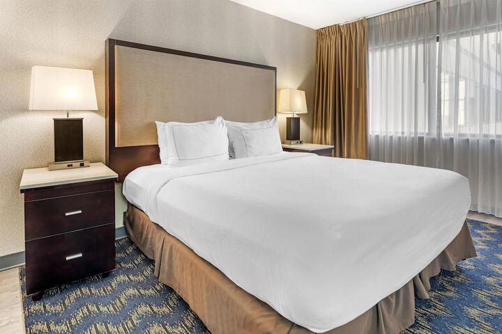 Best Western Plus Miamisburg-Dayton Suites Banquets & Hotel