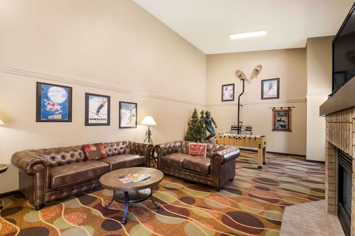 Hotel Interior 17 of 48