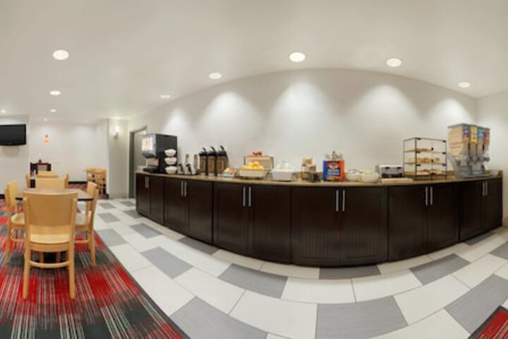 Breakfast/Coffee Service 27 of 34