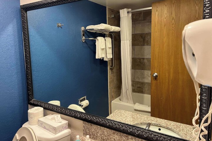 Room 15 of 44
