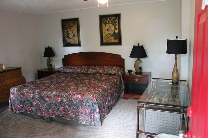 Room 151 of 219