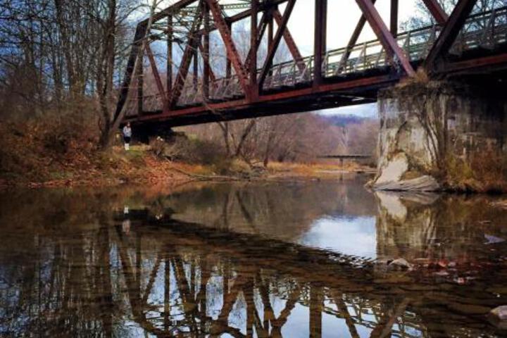 Knapps Creek Trout Lodge