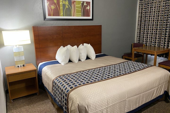 Room 14 of 23