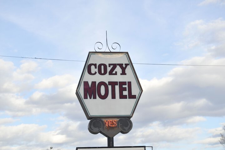 Hotel 4 of 20