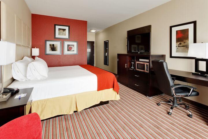 Room 9 of 31