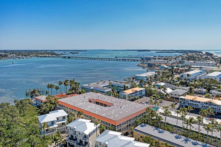 Anna Maria Island Beach Palms 5B
