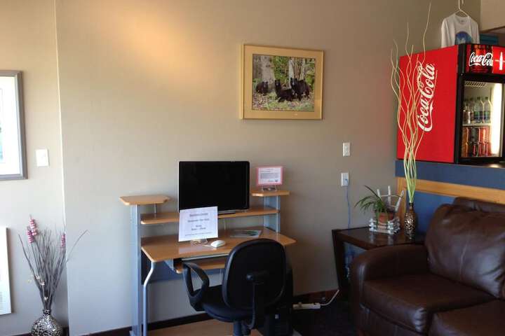 Business Center 68 of 68