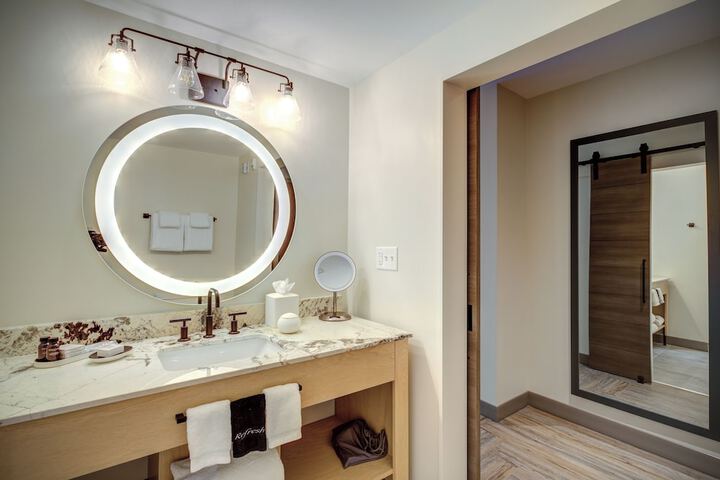 Room 40 of 120