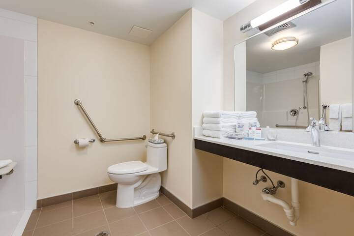 Room 21 of 25
