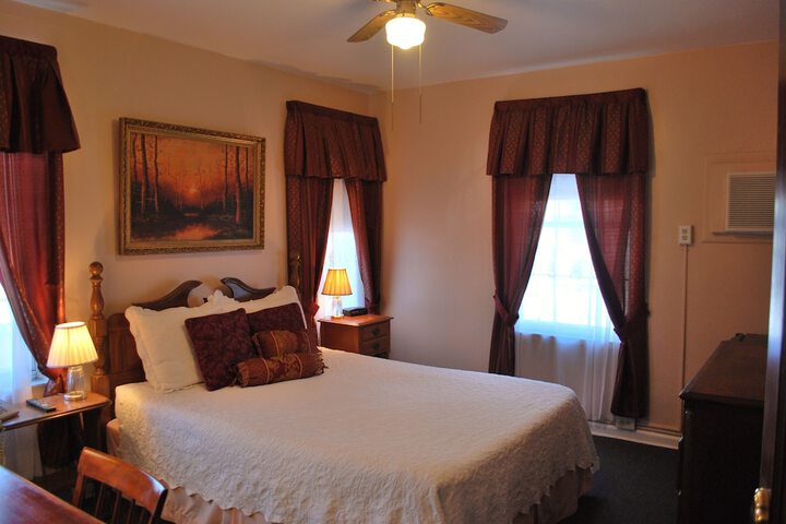 Room 27 of 44