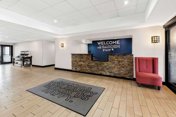 Hampton Inn Pennsville