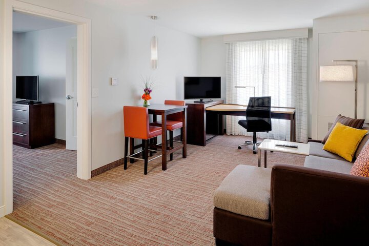 Room 15 of 31