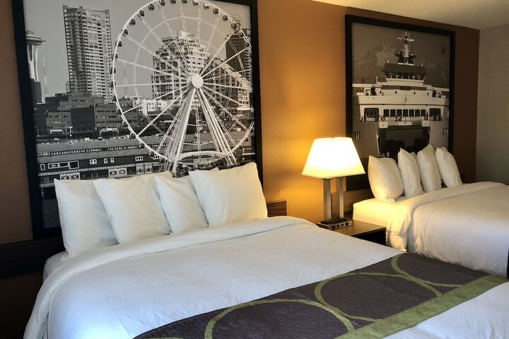 Room 11 of 14