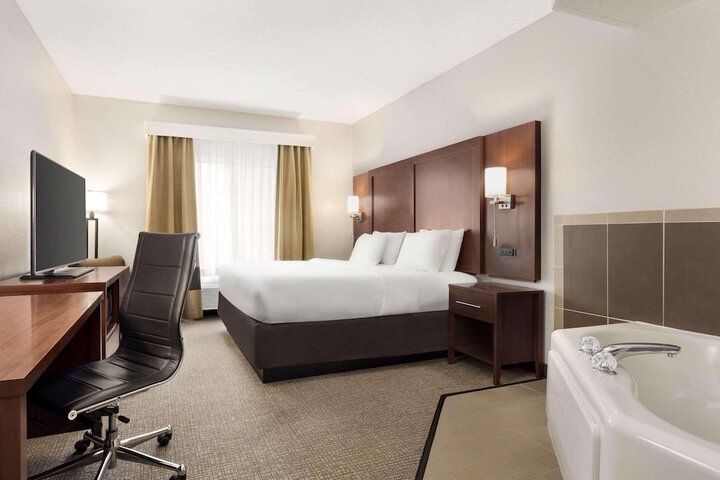 Room 15 of 26