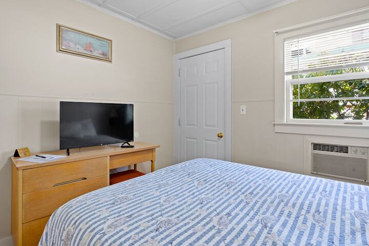 Room 34 of 38