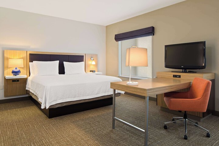 Room 16 of 36