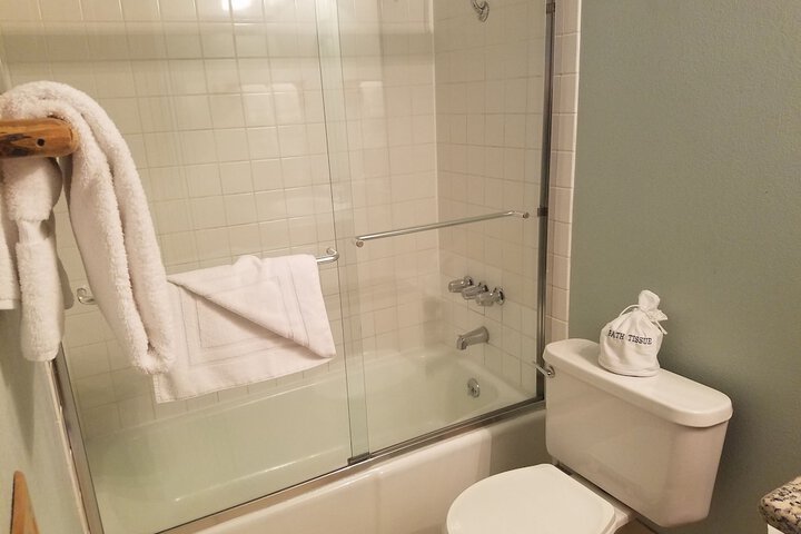 Room 75 of 124