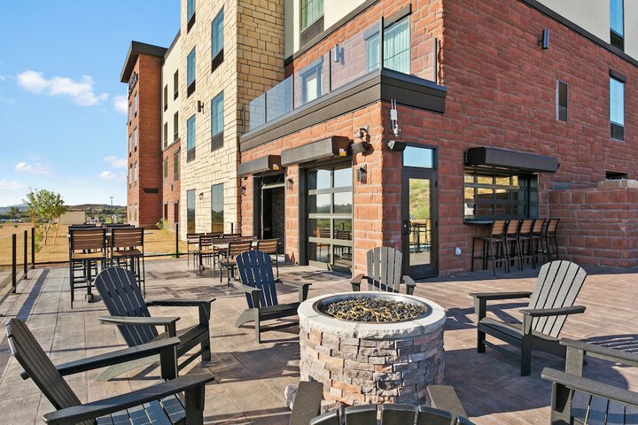 Terrace/Patio 96 of 99