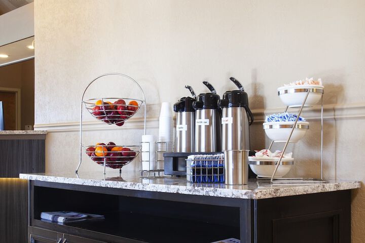 Breakfast/Coffee Service 21 of 29