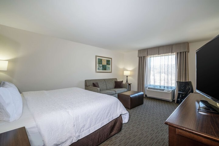 Room 30 of 43