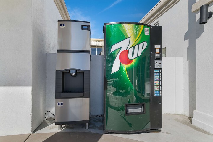 Hotel Interior 8 of 34