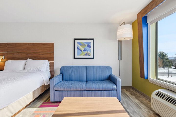 Holiday Inn Express & Suites Bethlehem Arpt-Allentown Area