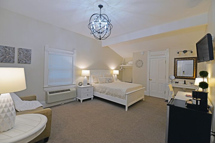 Room 20 of 38