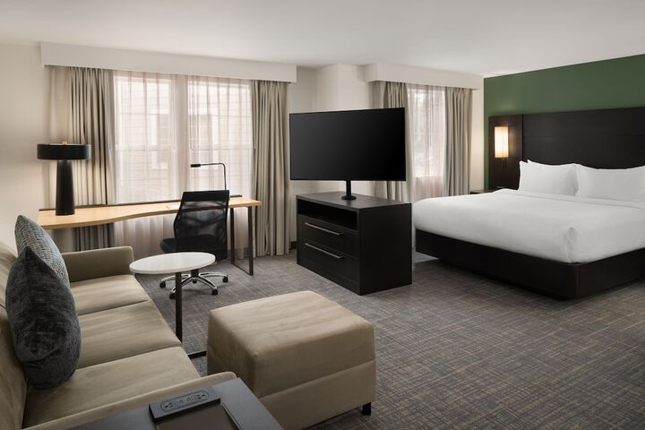 Room 20 of 33