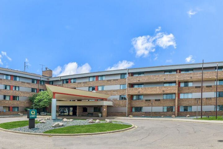 Hotel 5 of 59
