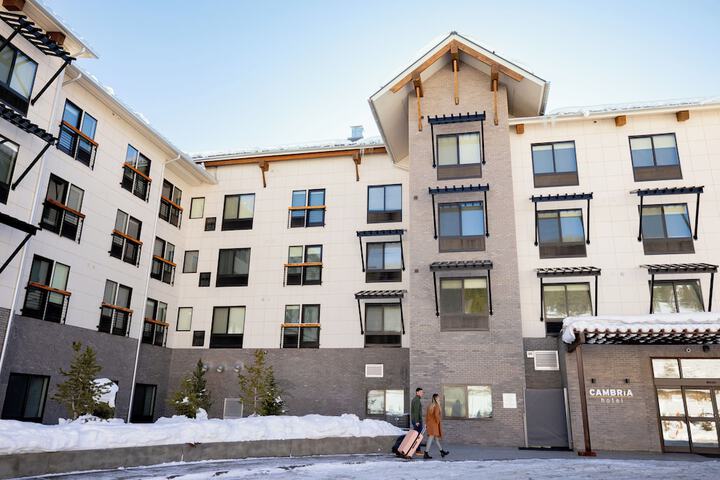 Cambria Hotel Copper Mountain