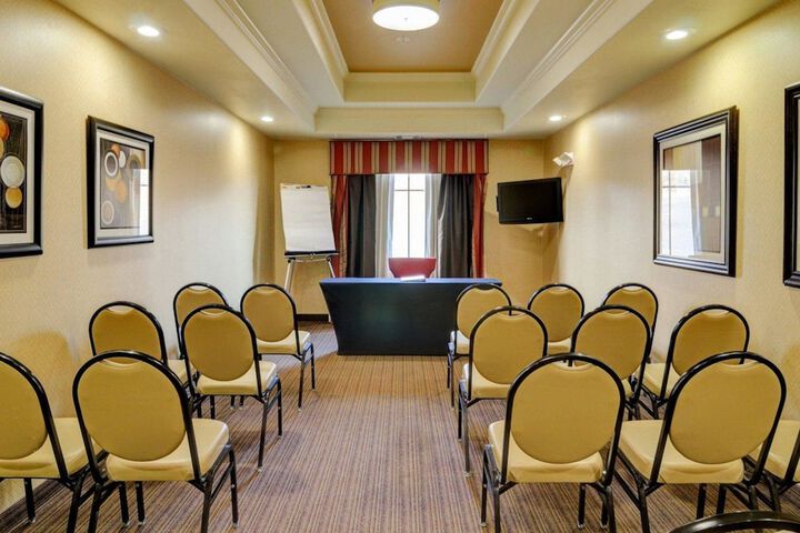 Comfort Inn & Suites Fort Smith I-540