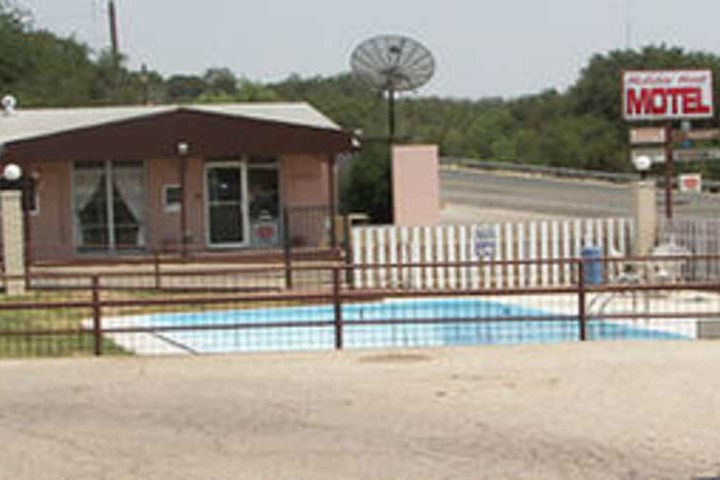 Holiday Host Motel
