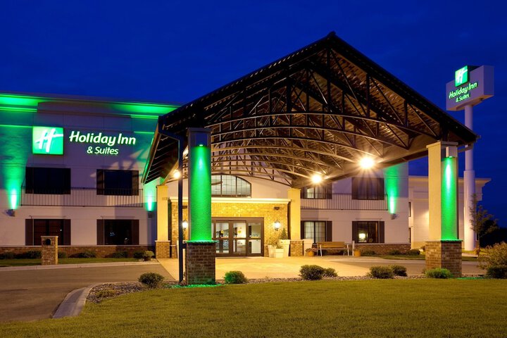 Hotel 2 of 42