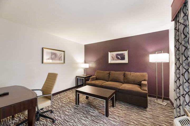 Room 31 of 60