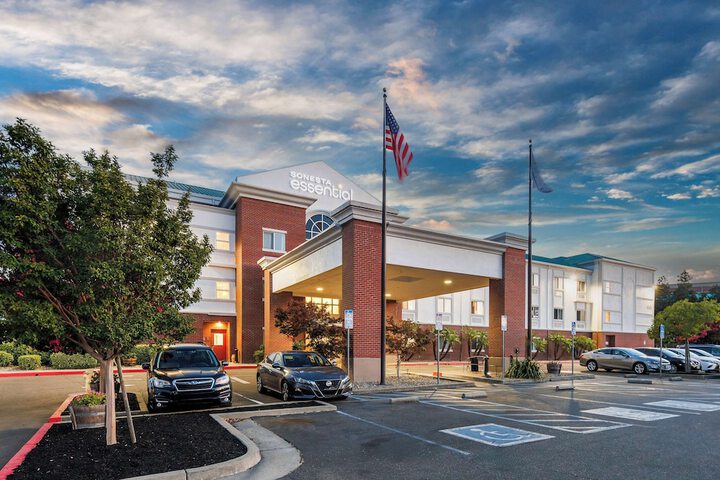 Hotel 6 of 112