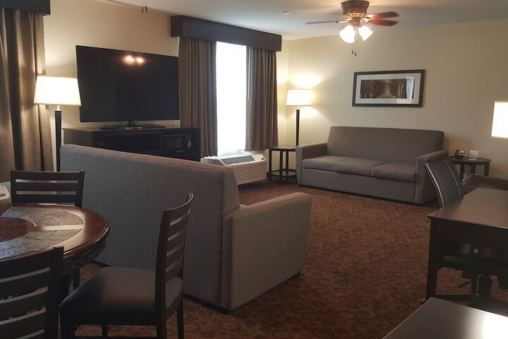 AmericInn by Wyndham Burnsville