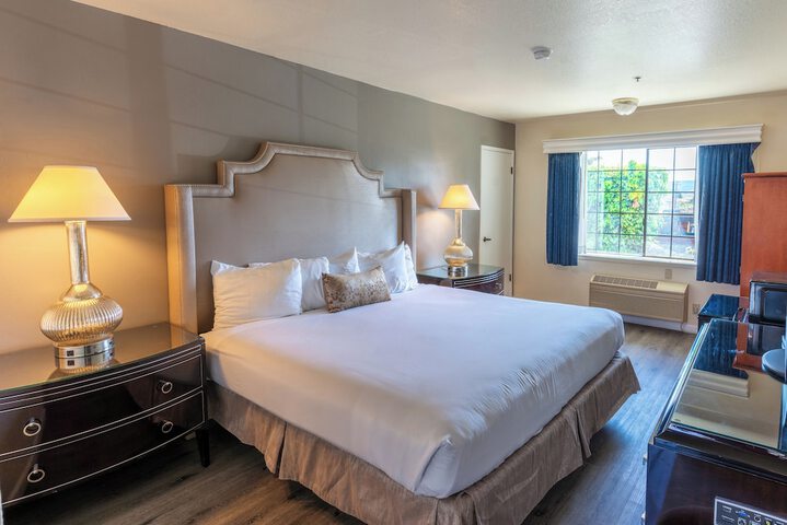 Room 18 of 46