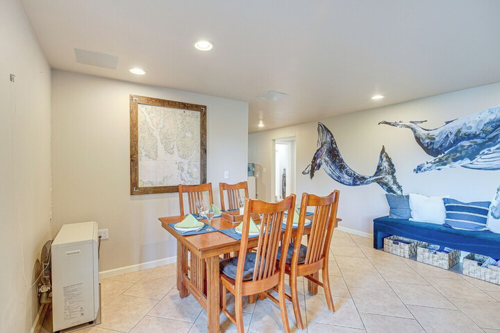 Fish & Hike: Apartment w / Pool Table in Ketchikan!