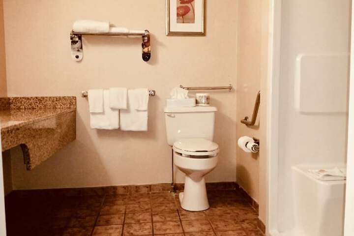 Holiday Inn Hotel & Suites Osoyoos by IHG