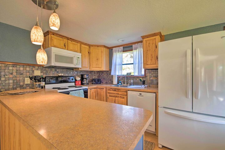 Riverfront Apt w / Kayak Launch in Dunnellon