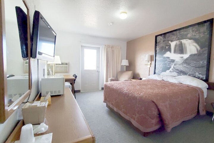 Room 27 of 41