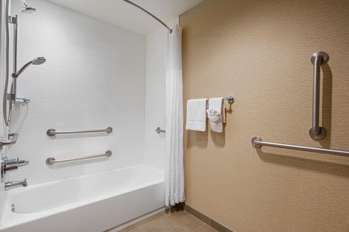 Room 13 of 41