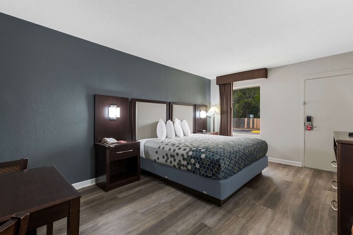 Econo Lodge Cheraw Market Street