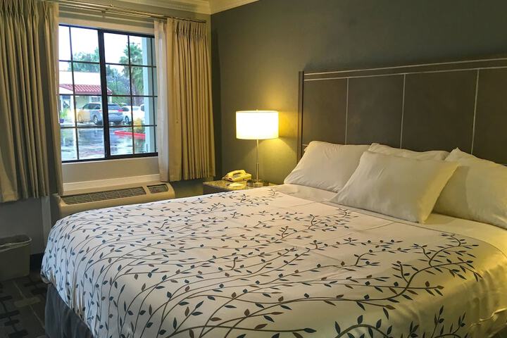 Room 60 of 64