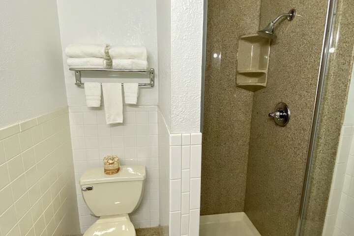 Room 16 of 50